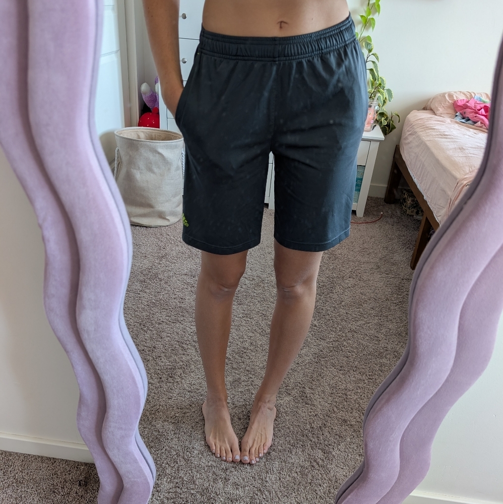 Women's Grey Adidas Athletic Basketball Shorts Size 8